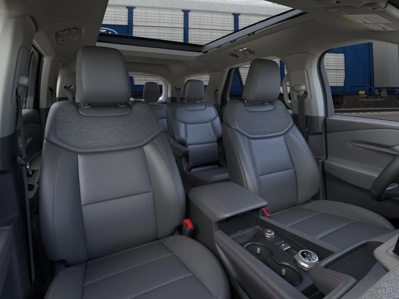 New 2026 Star White Metallic Tri-Coat Ford Active image 10