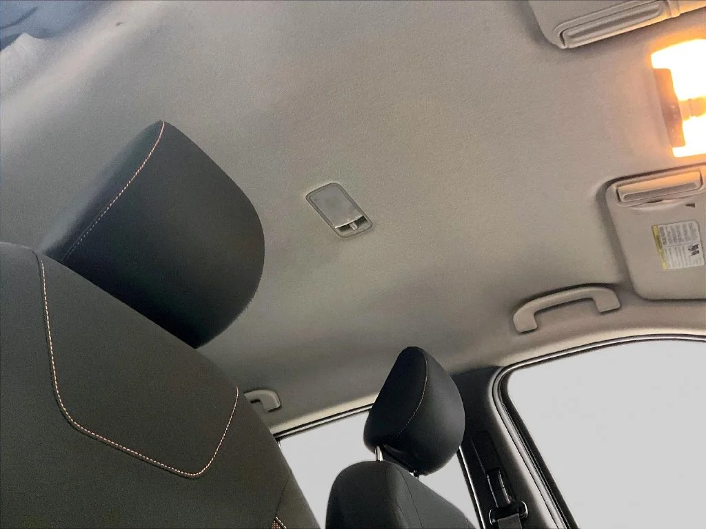 Used 2020 Black Nissan SR image 27