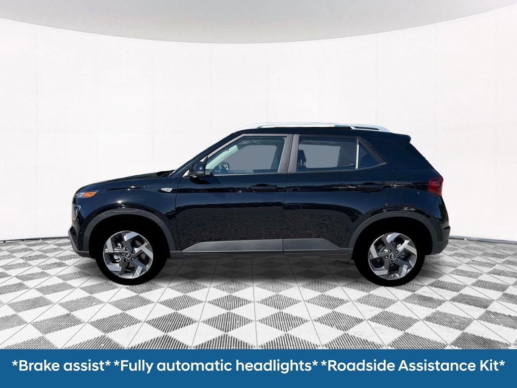 New 2026 Black Hyundai SEL image 4