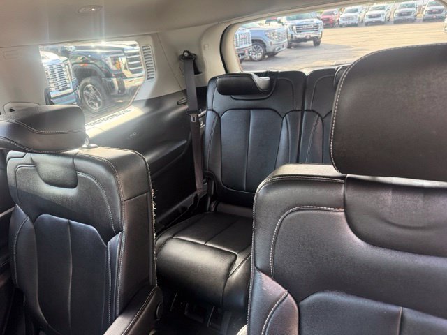 Used 2023 White/off-white Jeep Limited image 23