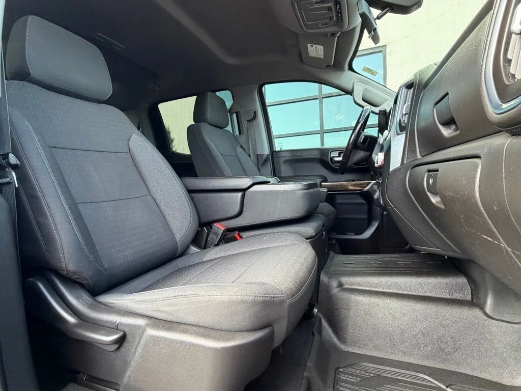 Used 2021 Black GMC Elevation image 21