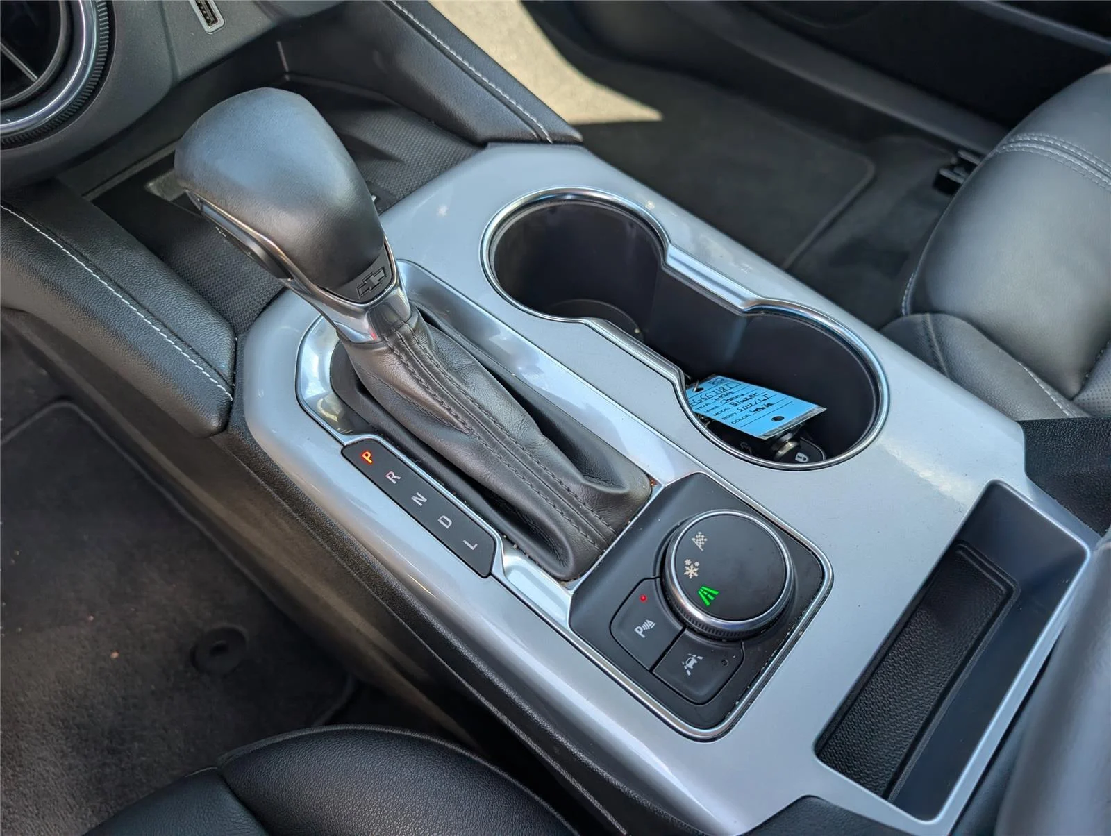 Used 2024 Summit White Chevrolet 3LT image 20