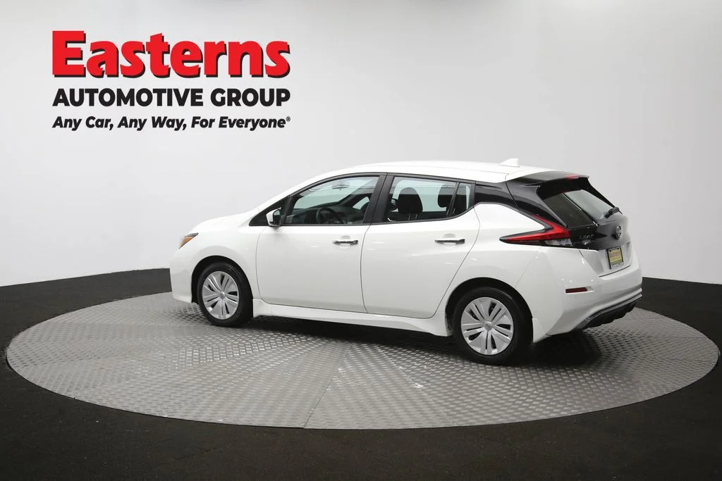 Used 2023 White Nissan S image 58