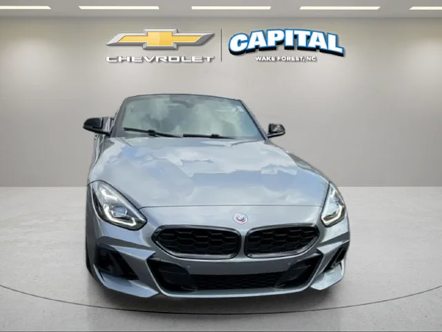 Used 2023 Gray BMW sDrive M40i image 8