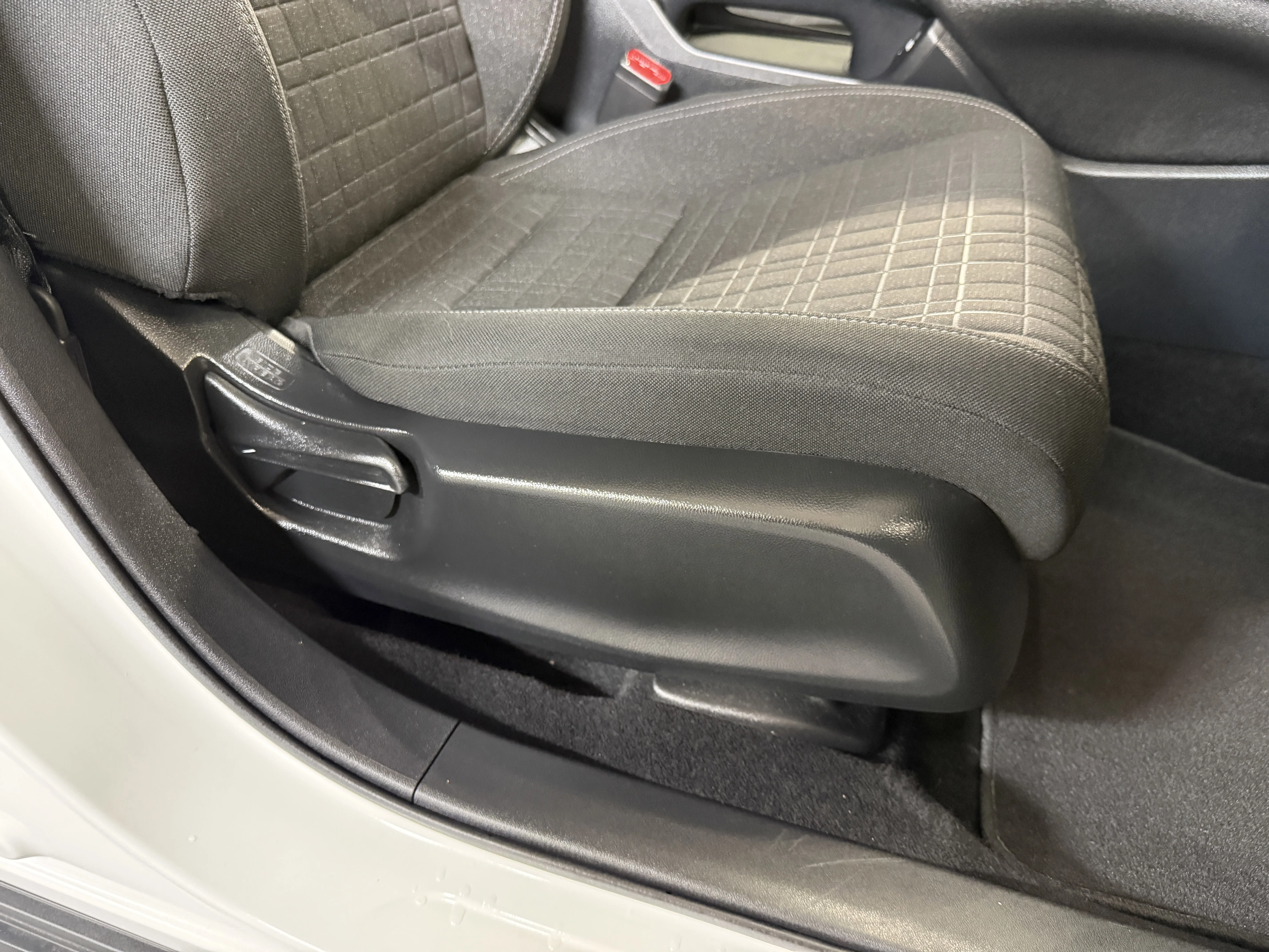 Certified Used 2023 Platinum White Pearl Honda LX image 23