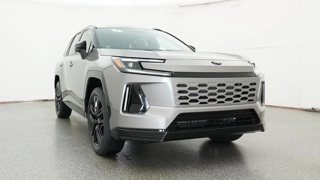 New 2026 Meteor Shower with Midnight Black Metallic roof Toyota XSE image 7