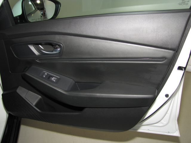 Certified Used 2025 Platinum White Pearl Honda EX-L image 52