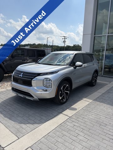 Used 2022 Alloy Silver Metallic Mitsubishi SE image 1
