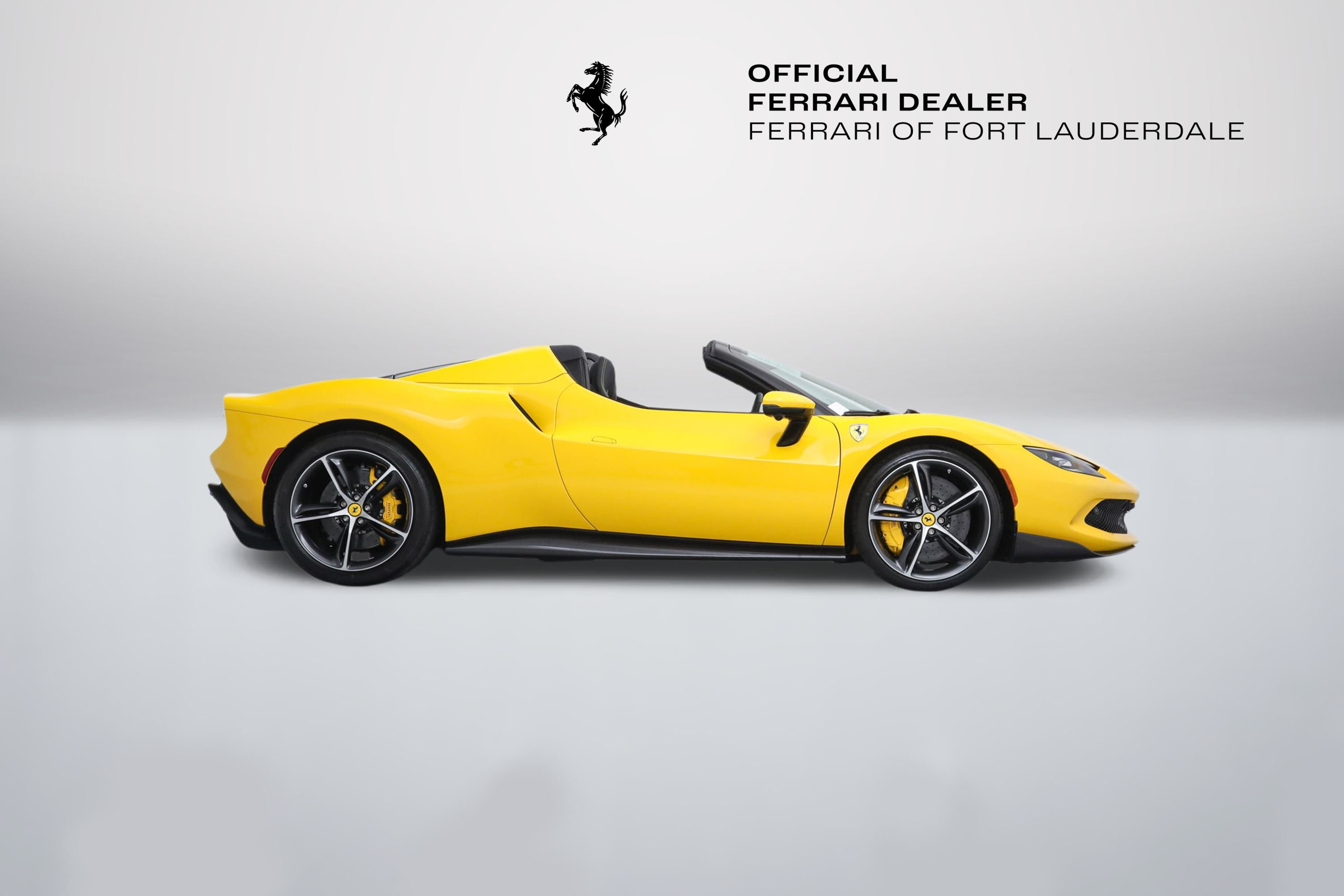 Used 2024 Giallo Modena Ferrari  image 10