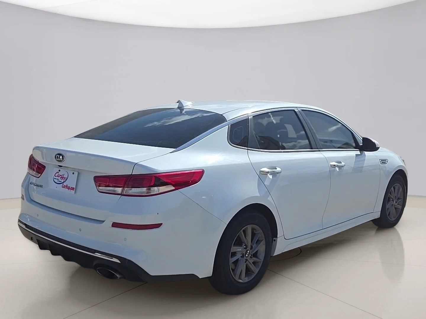 Used 2020 White Kia LX image 5