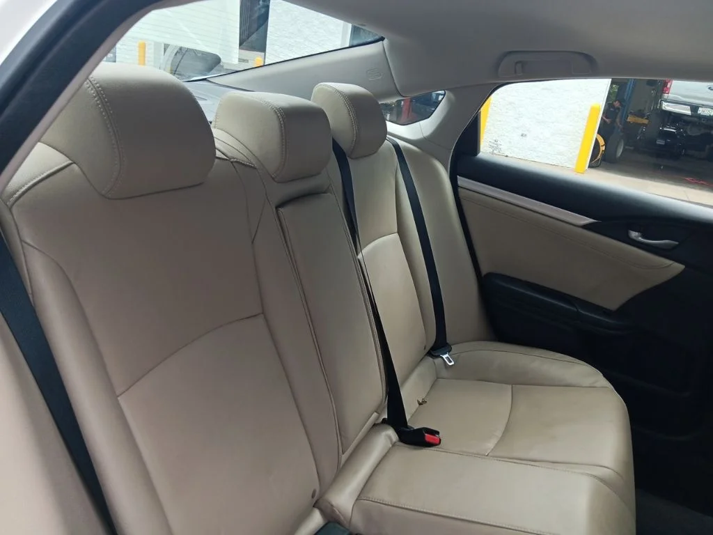 Used 2017 White Honda Touring image 30