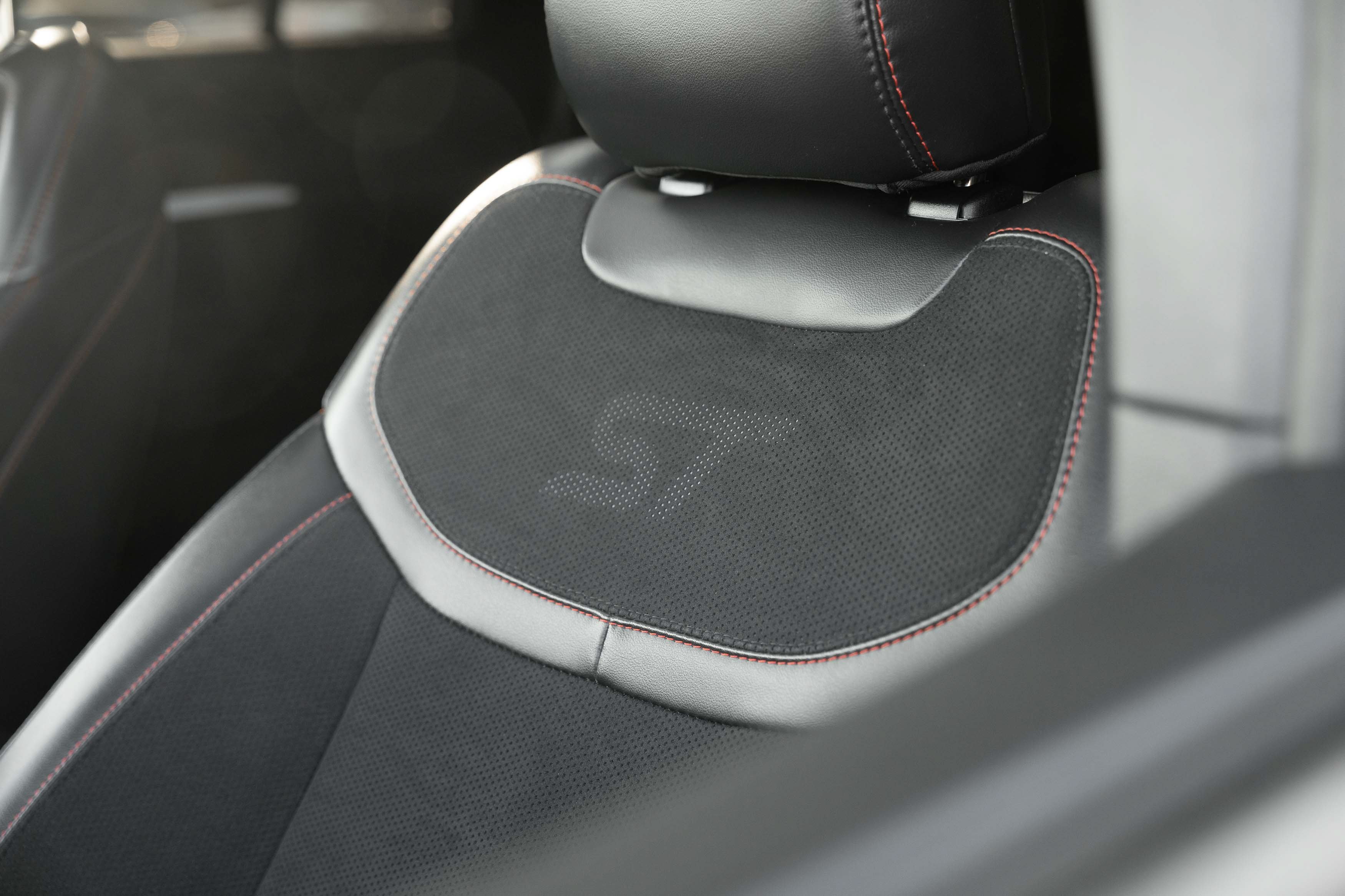 Used 2025 Carbonized Gray Metallic Ford ST image 21