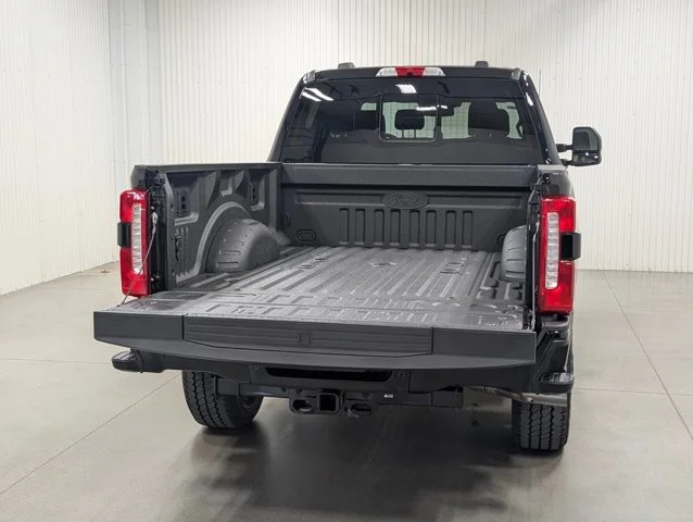 New 2026 Agate Black Metallic Ford F-250® Lariat® image 68