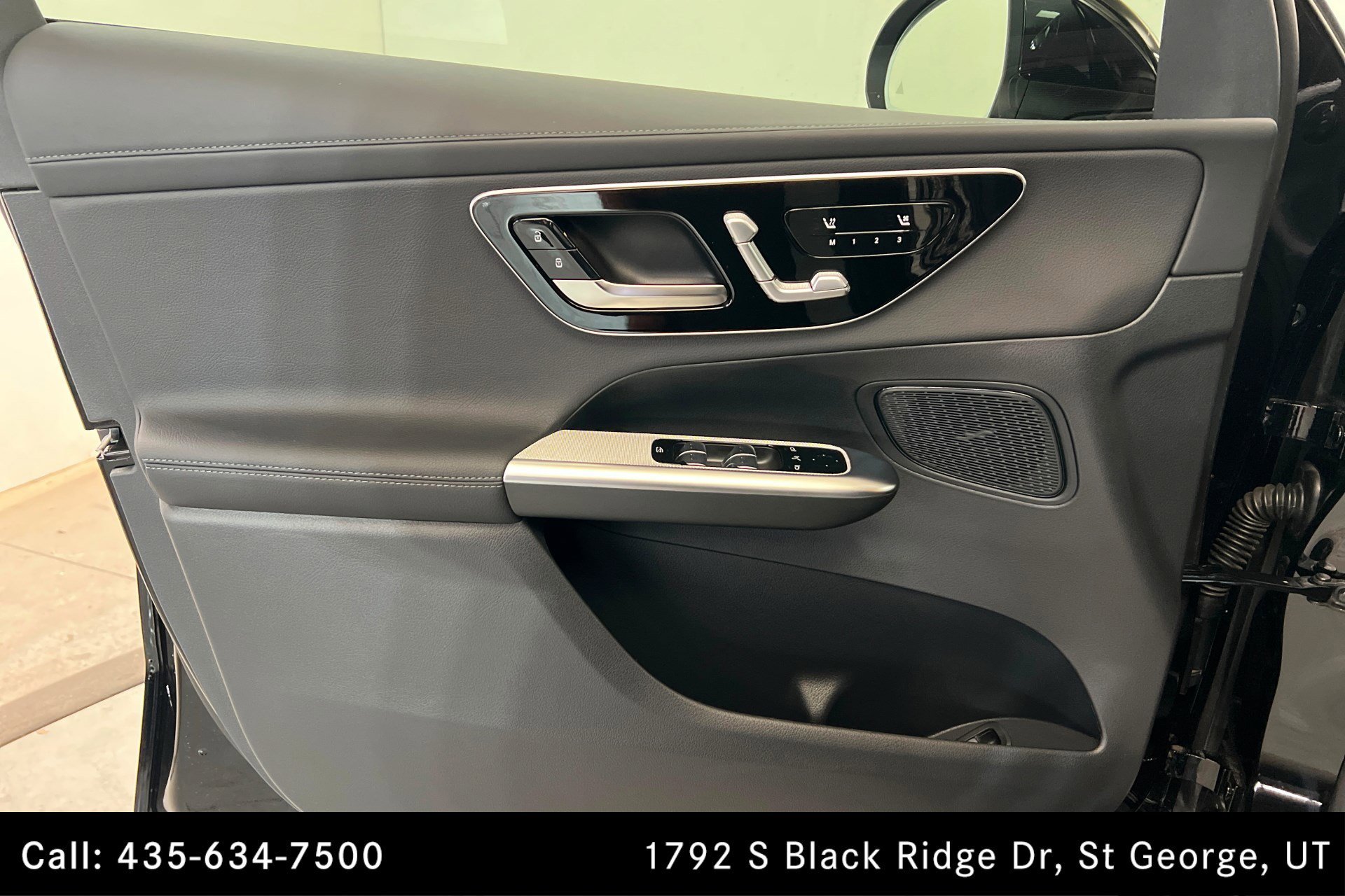 Certified Used 2026 Black Mercedes-Benz GLC 300 image 15