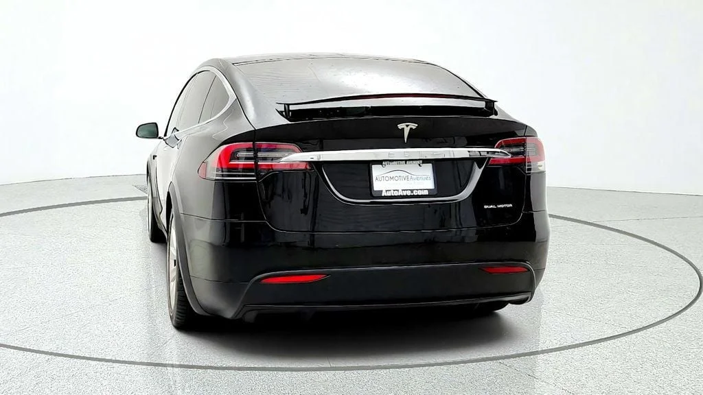 Used 2019 Solid Black Tesla Long Range AWD image 6