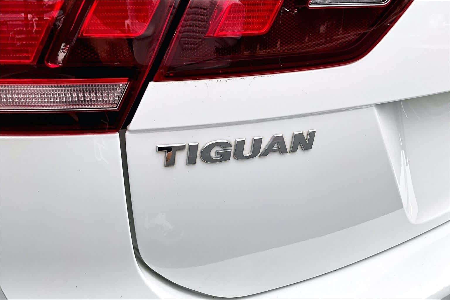 Used 2020 Pure White Volkswagen S image 10