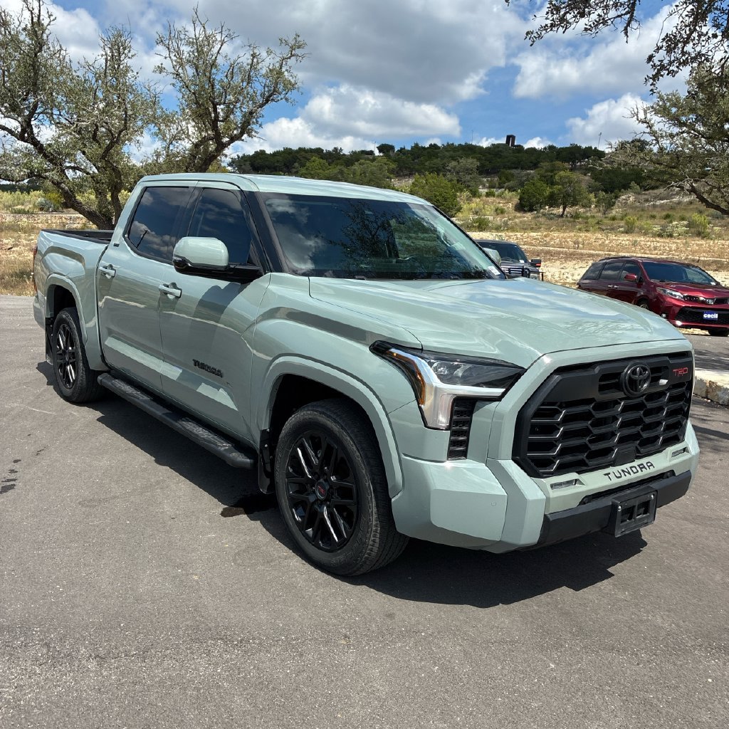Used 2022 Lunar Toyota SR5 image 5