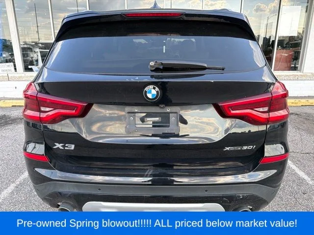 Used 2020 Black BMW xDrive30i image 5