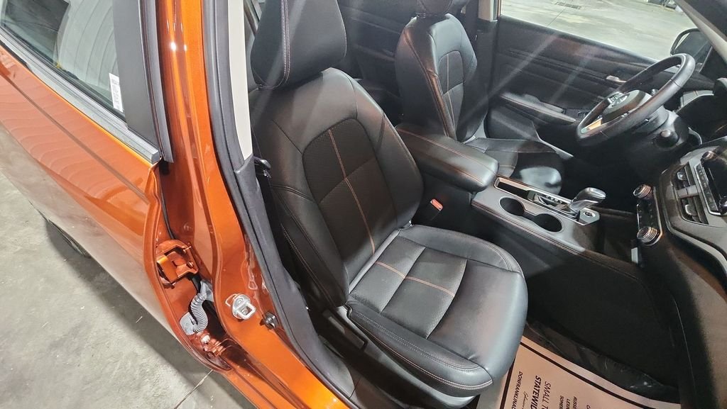 Used 2021 Orange Nissan 2.0 SR image 29