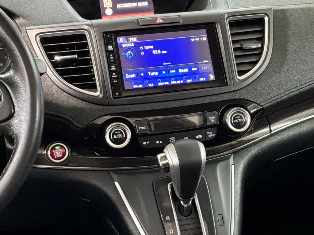 Used 2015  Honda Touring image 13