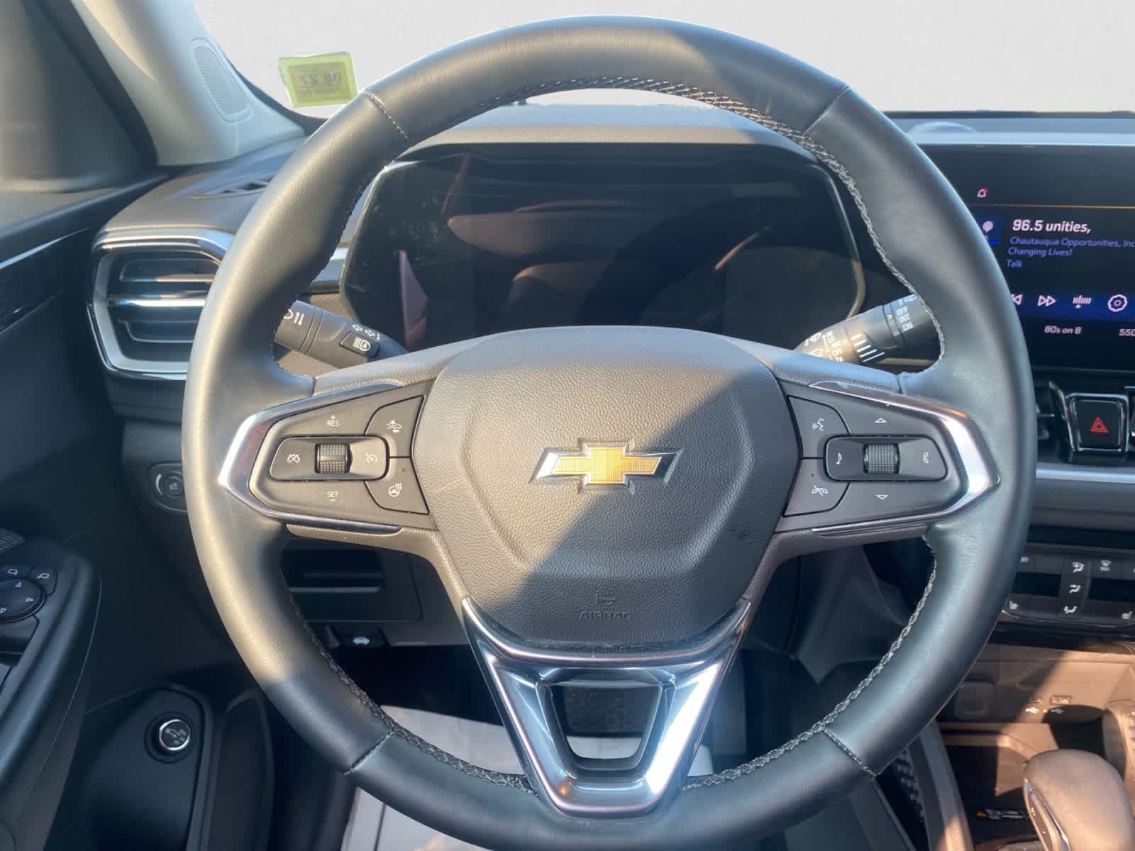 Used 2024 Summit White Chevrolet LT image 17