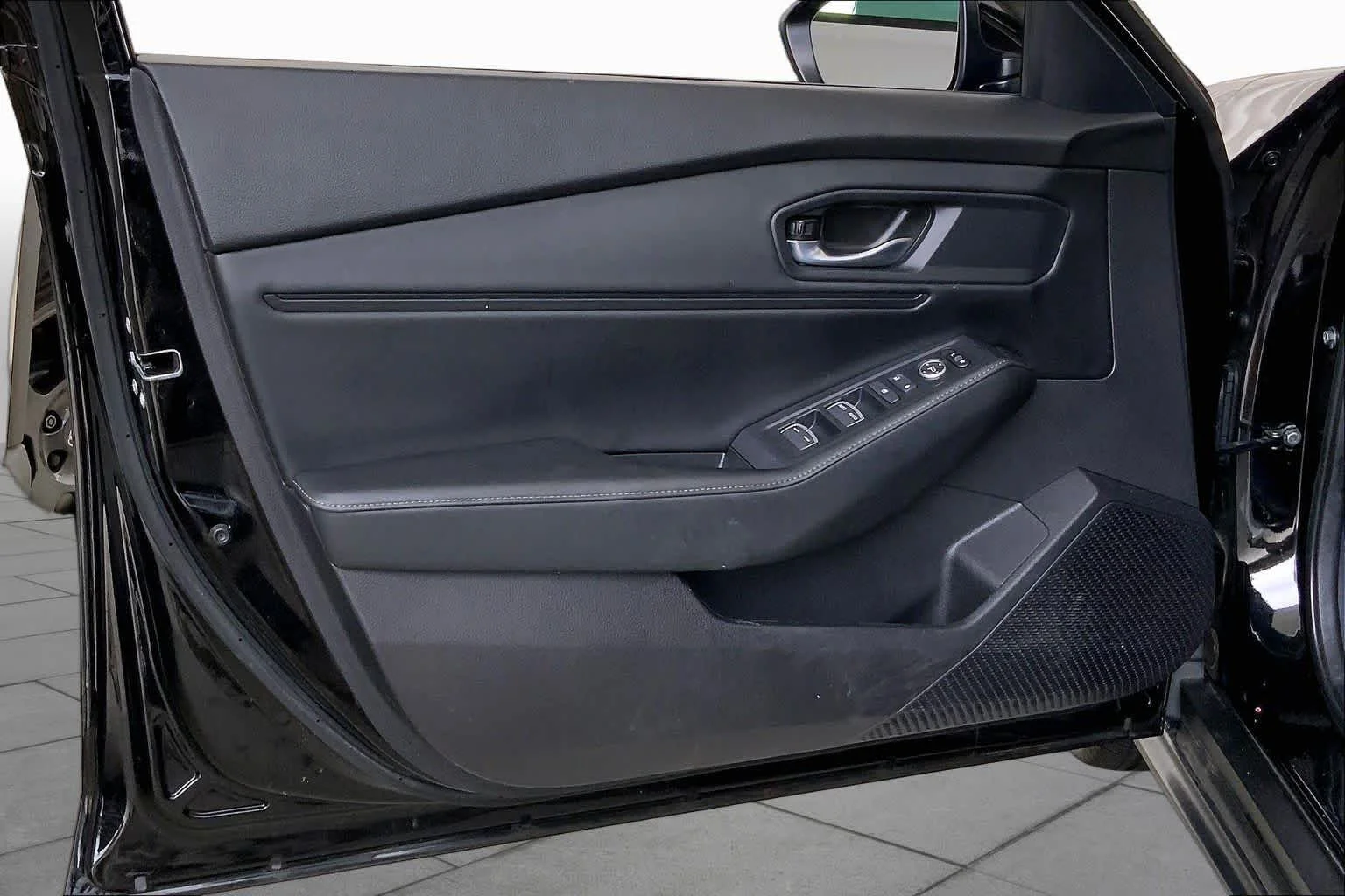 Used 2025 Crystal Black Pearl Honda HYBRID SPORT image 19