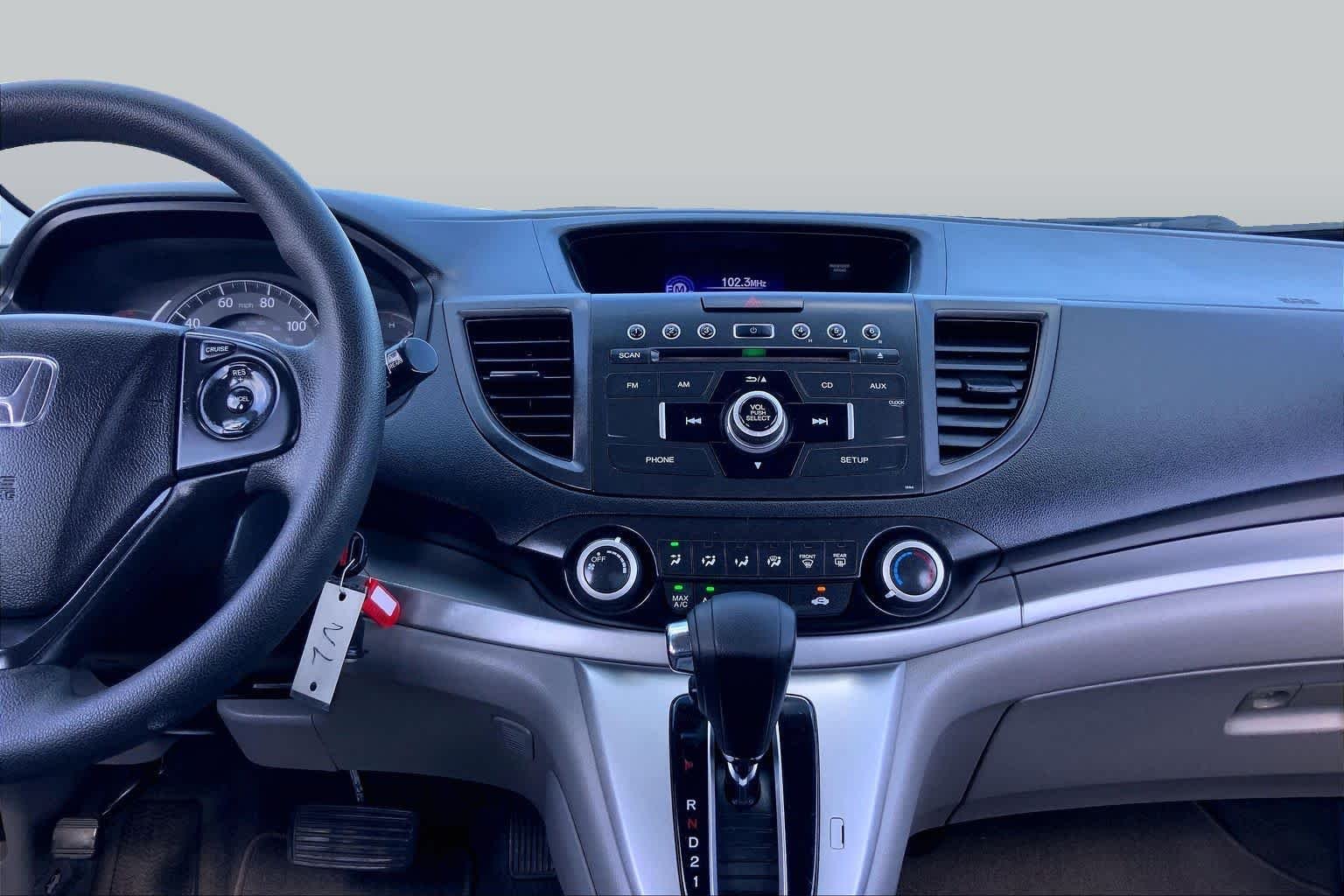 Used 2014 Alabaster Silver Metallic Honda LX image 7