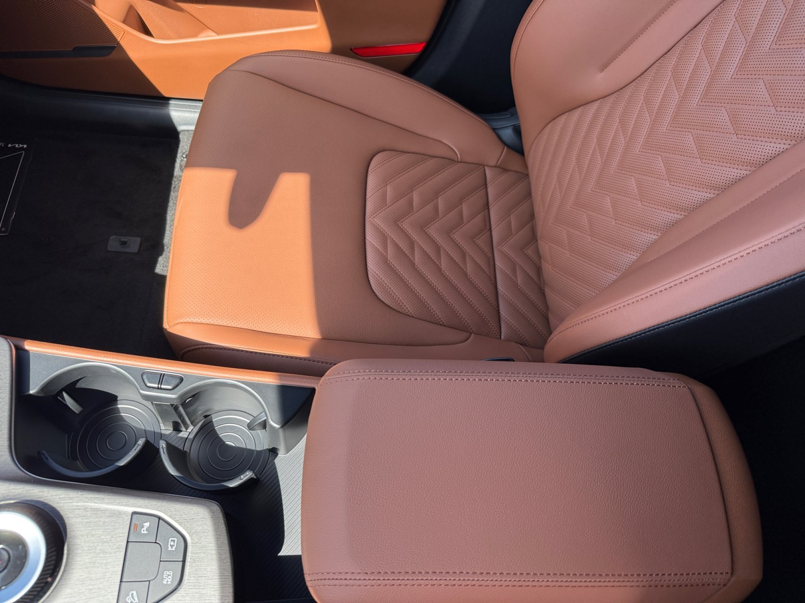 New 2027 Snow White Pearl Kia X-Line image 14
