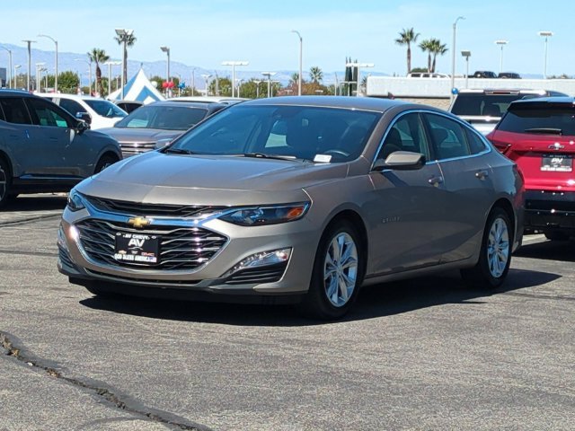 Used 2023 MINERAL GRAY METALLIC Chevrolet LT image 4
