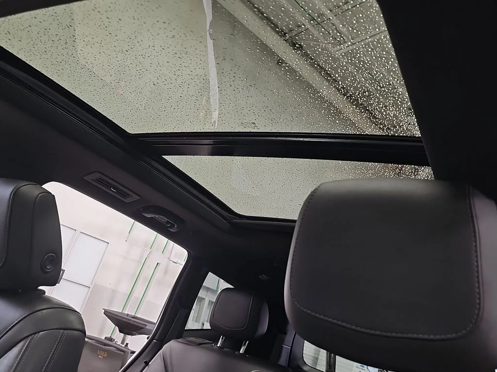 Used 2020 White Cadillac Sport image 30