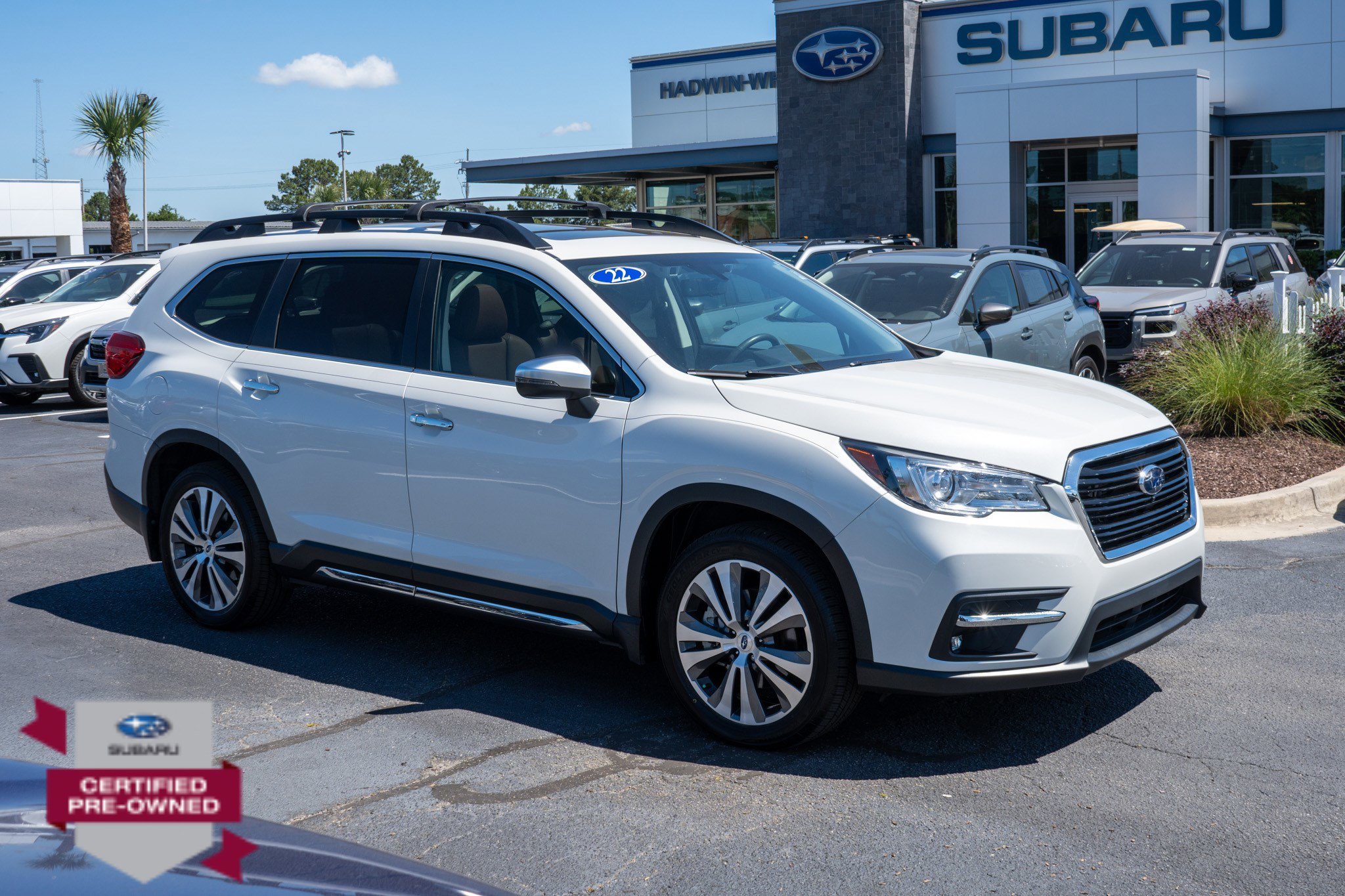 2022 Subaru Ascent Touring's photo