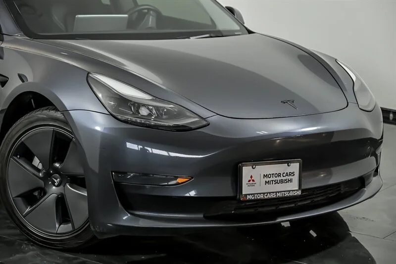 Used 2023 GRAY Tesla  image 2