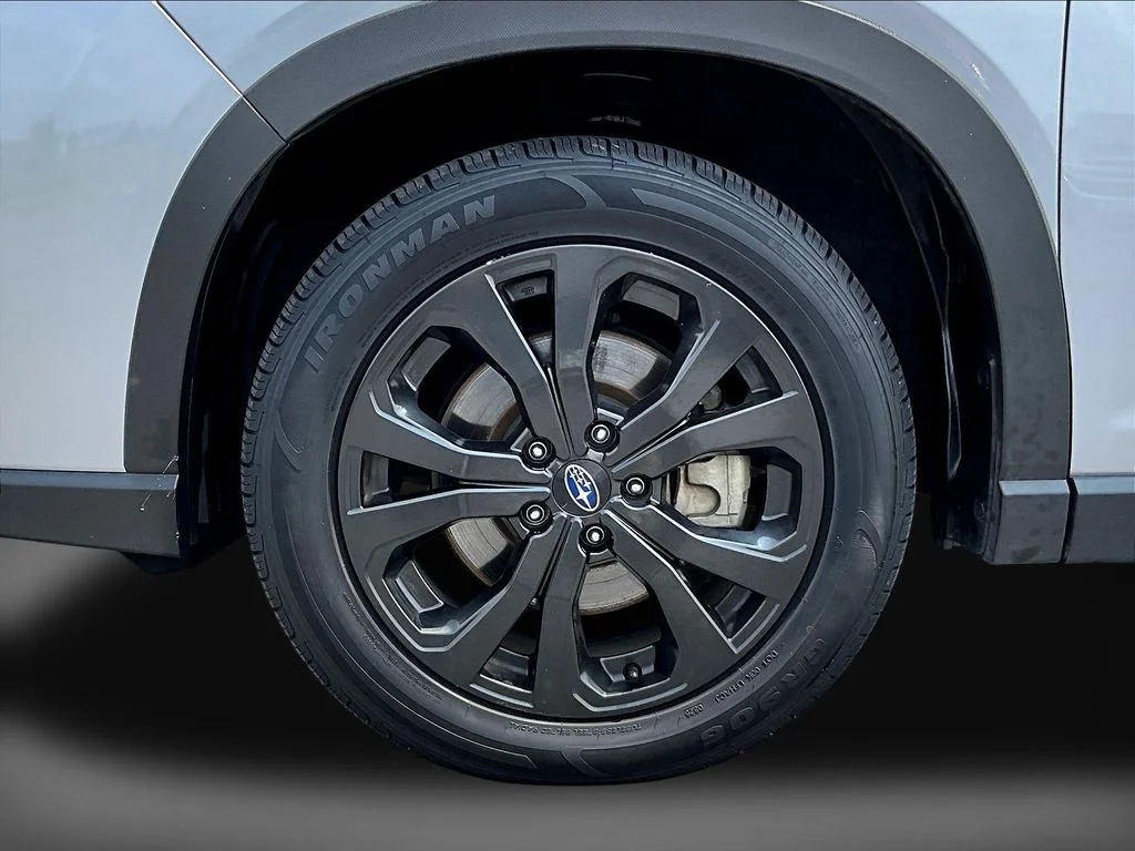 Used 2024 Ice Silver Metallic Subaru Sport image 35