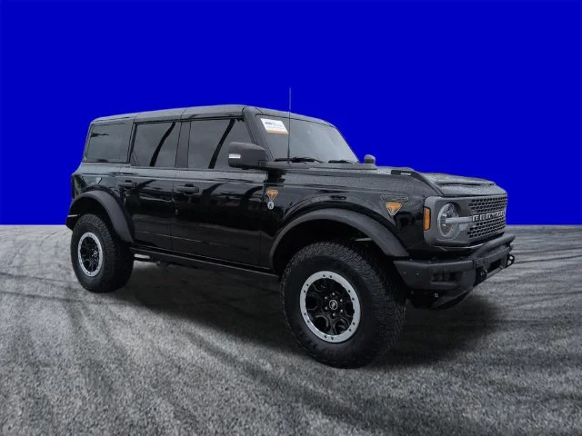 Certified Used 2025 Shadow Black Ford Badlands image 2