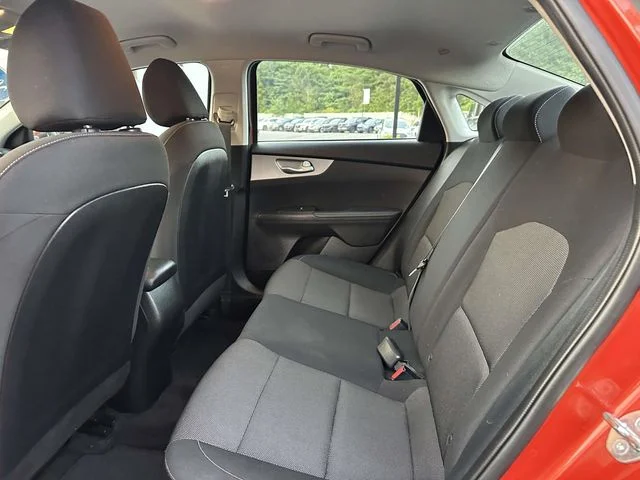 Used 2023 Fire Kia LXS image 11