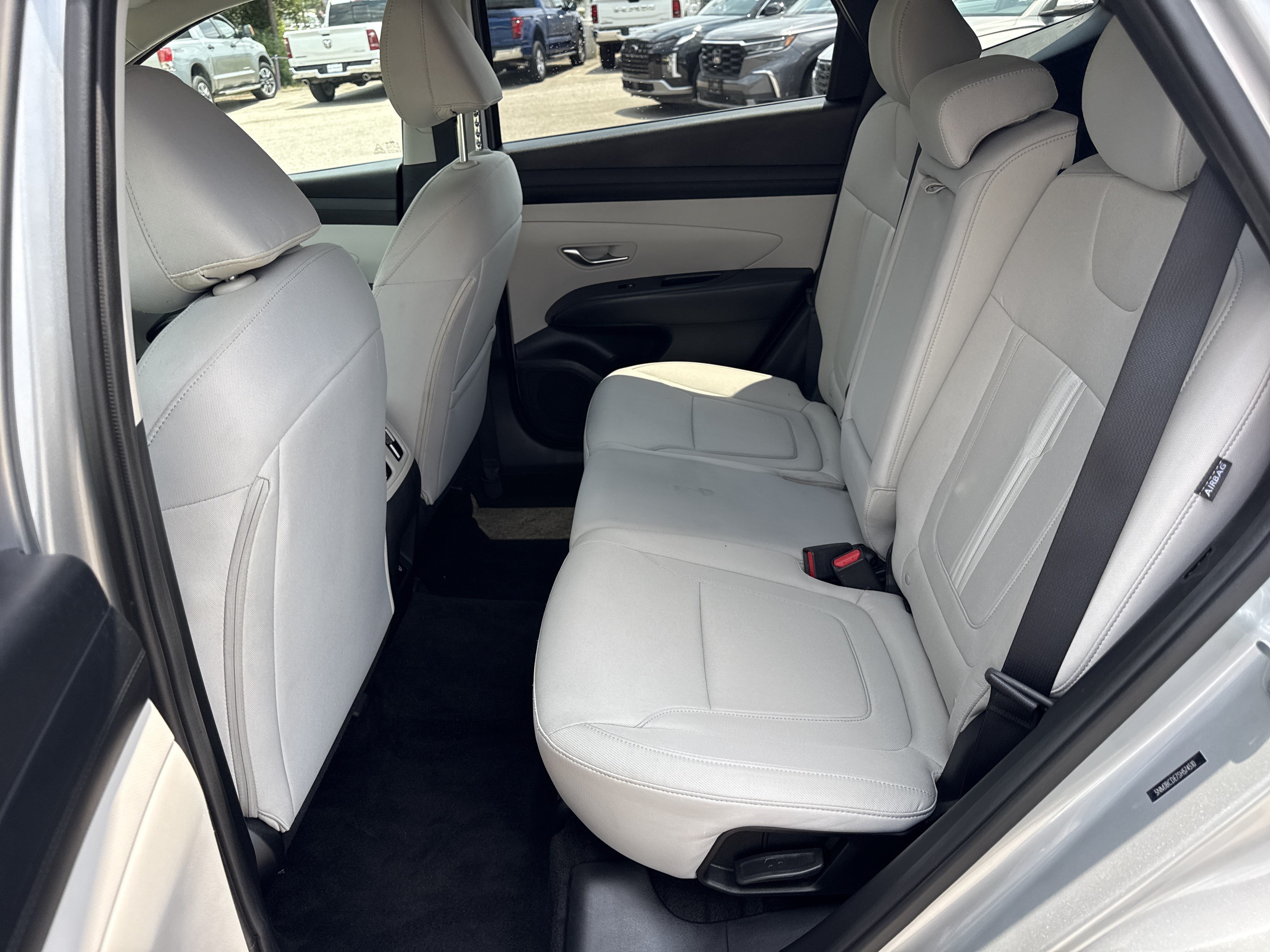 2025 Hyundai Tucson SEL - Photo 13