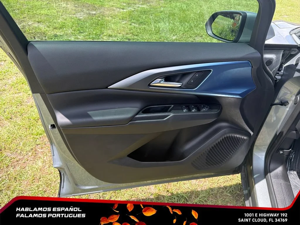 Used 2025 Sterling Gray Metallic Chevrolet LT image 12