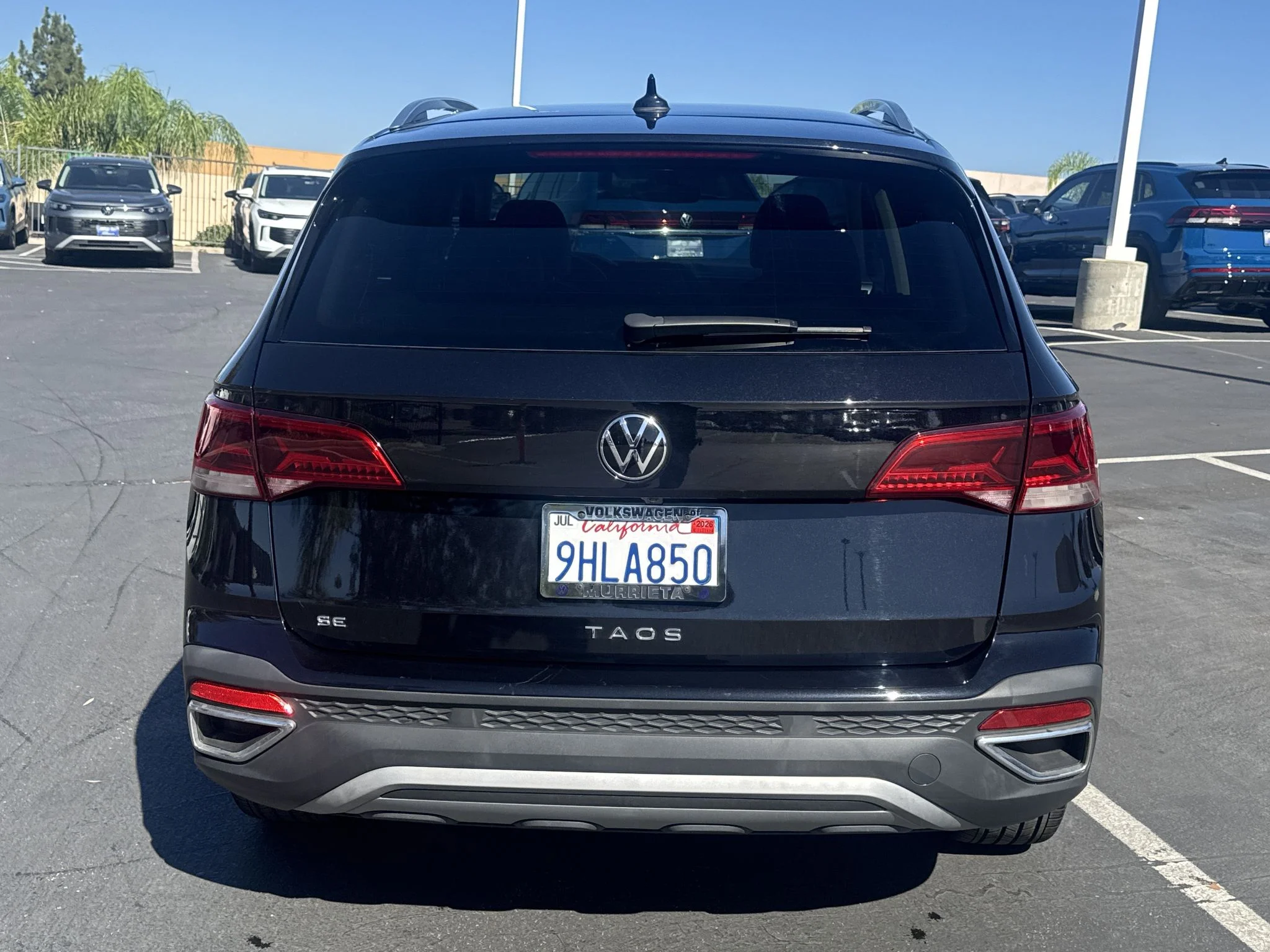 Used 2023 Deep Black Pearl Volkswagen SE image 7