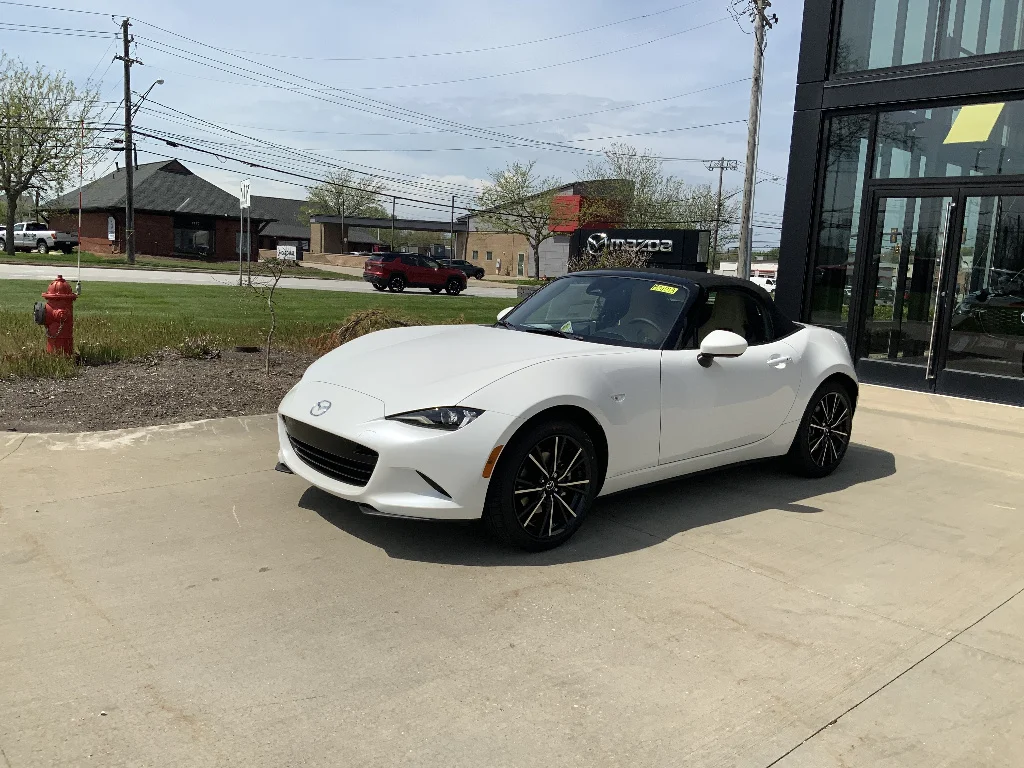 New 2026 Snowflake White Pearl Mazda Grand Touring image 3
