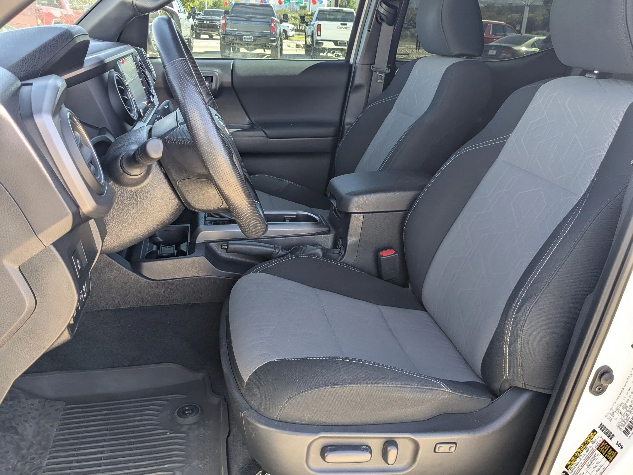 2023 Toyota Tacoma TRD Off Road - Photo 15