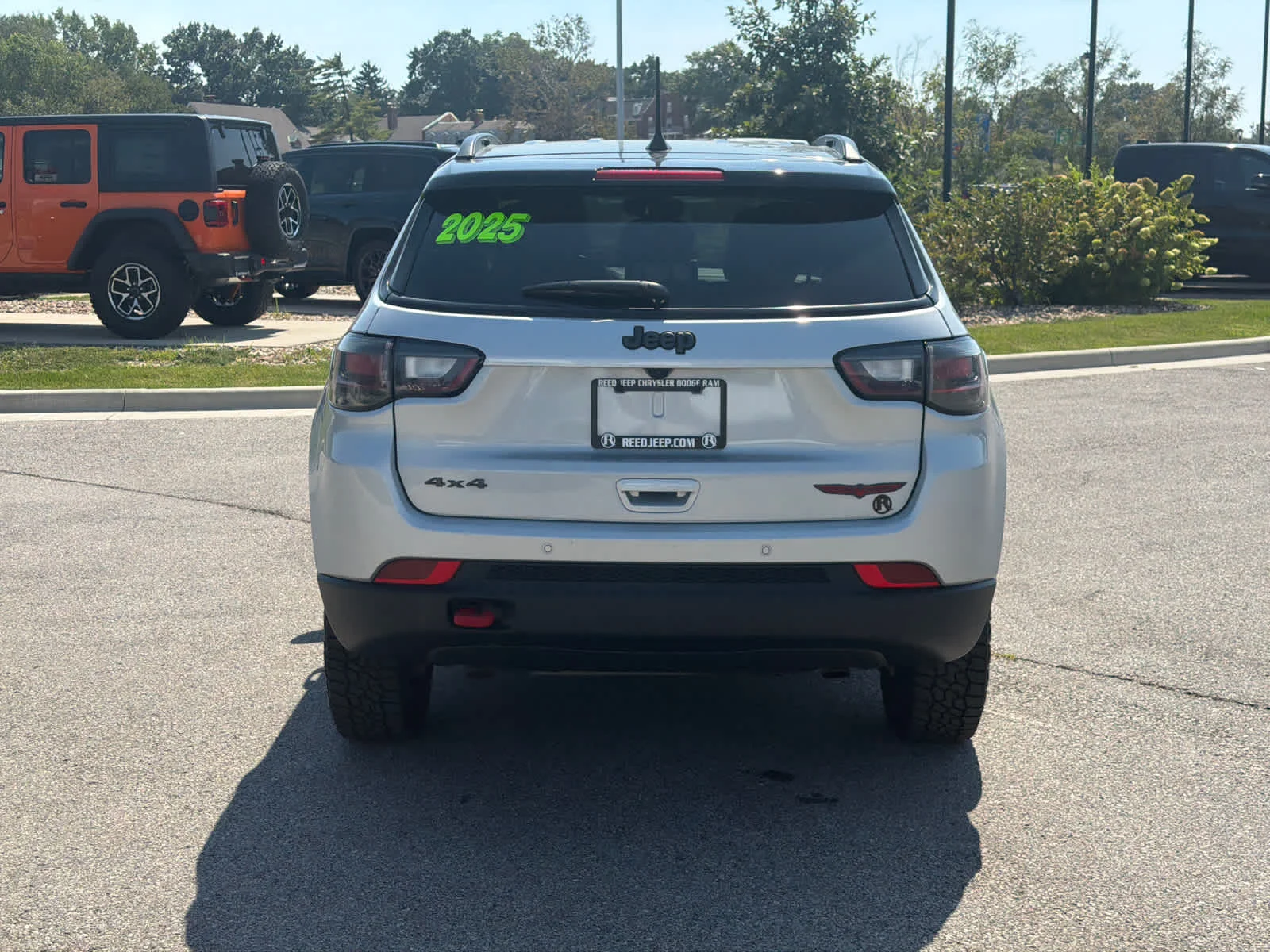 Used 2025 Silver Zynith Metallic Clearcoat Jeep Trailhawk image 7