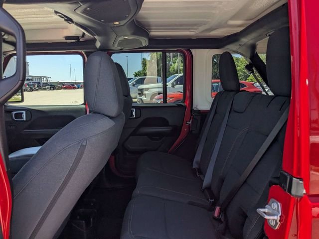 2025 Jeep Wrangler 4-Door Sahara - Photo 13