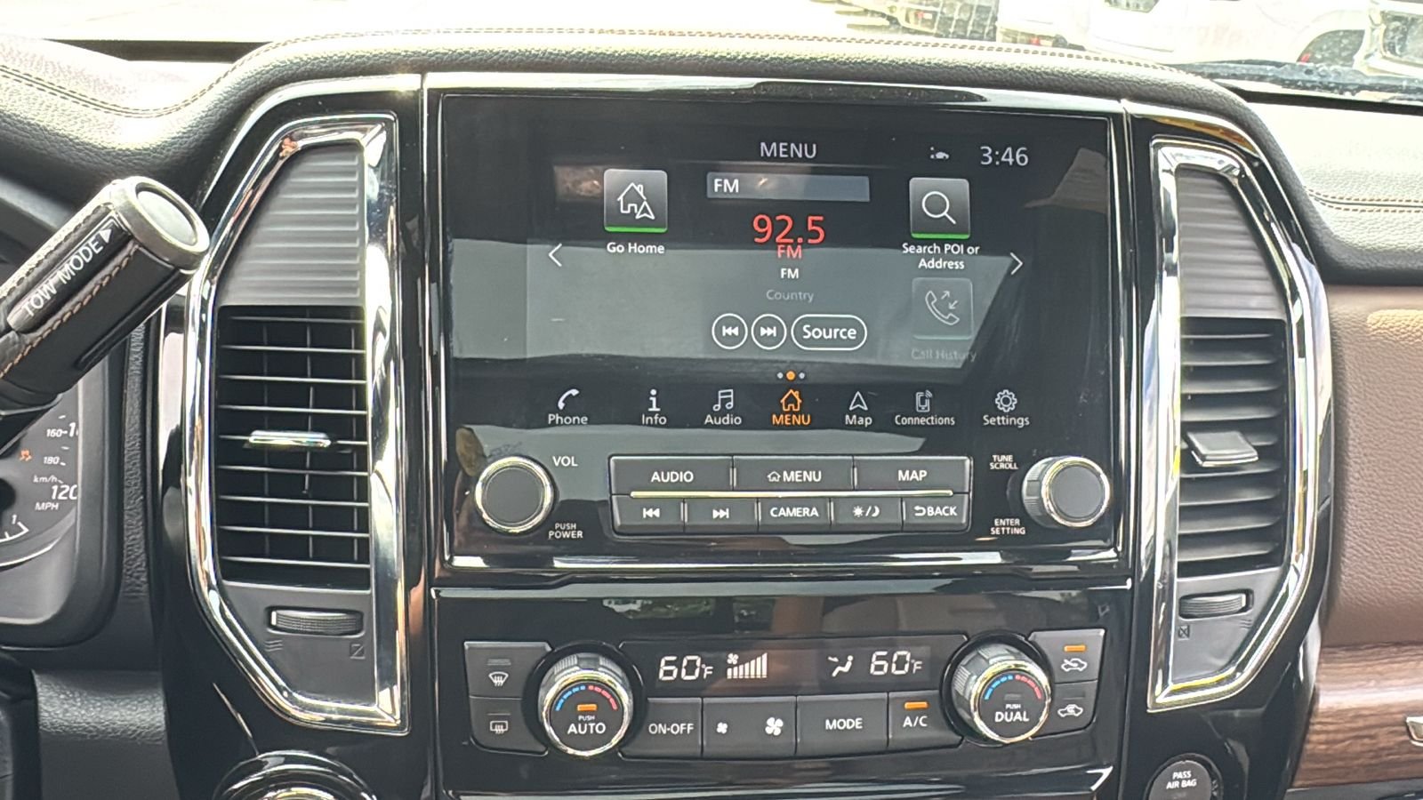 Used 2022 White Nissan Platinum Reserve image 30