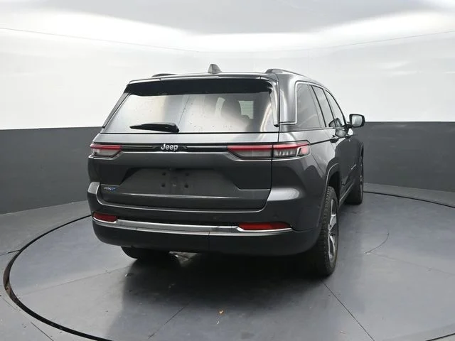 Used 2022 Gray Jeep 4xe image 9
