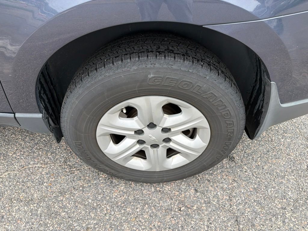 Used 2013 Blue Chevrolet LS image 8