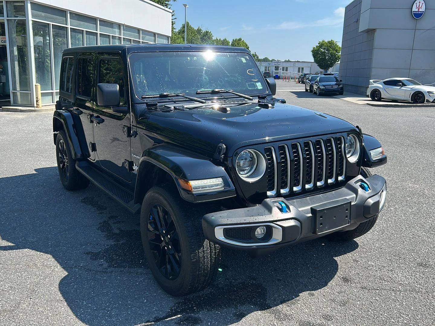 Used 2023 Black Clearcoat Jeep Sahara image 7