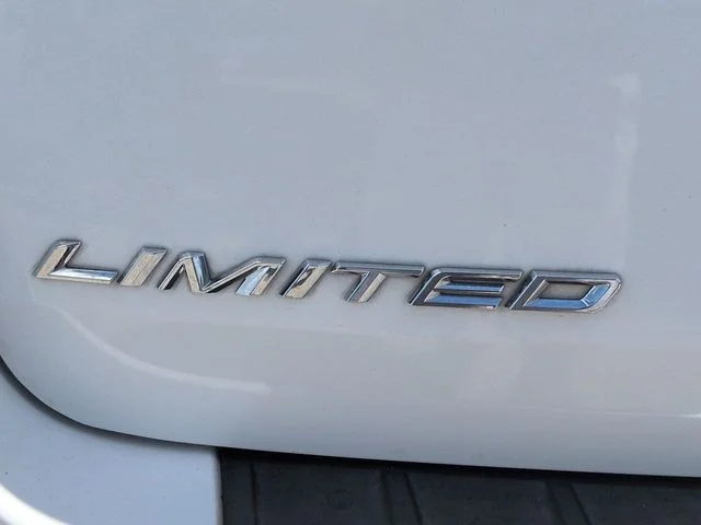 Used 2020 Star White Ford Limited image 13
