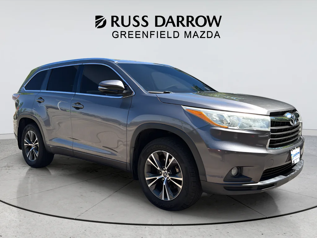 Used 2016 Gray Toyota XLE V6 image 7