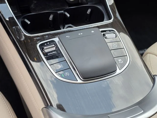 Used 2020 Polar White Mercedes-Benz GLC 300 image 25