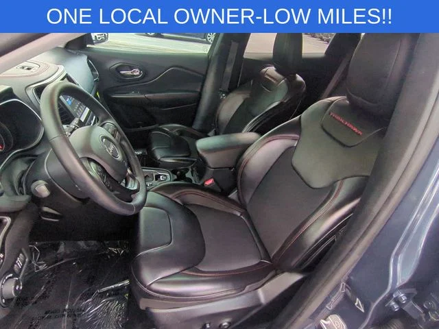 Used 2019 Blue Jeep Trailhawk image 16